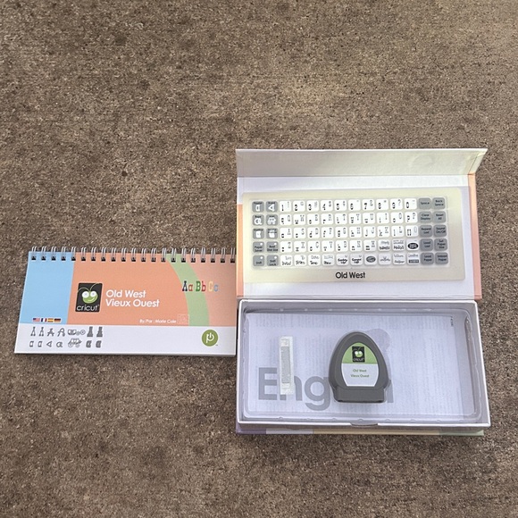 Cricut Old West Font Cartridge with Multicolor Alphabet - Picture 3 of 3